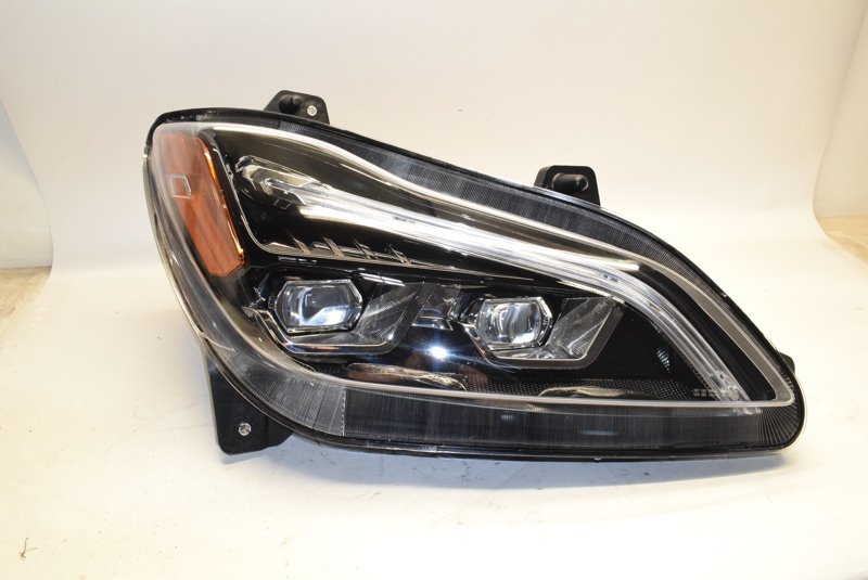 Driver Left Side Halogen Headlight Assembly For Kenworth T680 2013-2022 | DOT Certified Chrome Housing Clear Lens