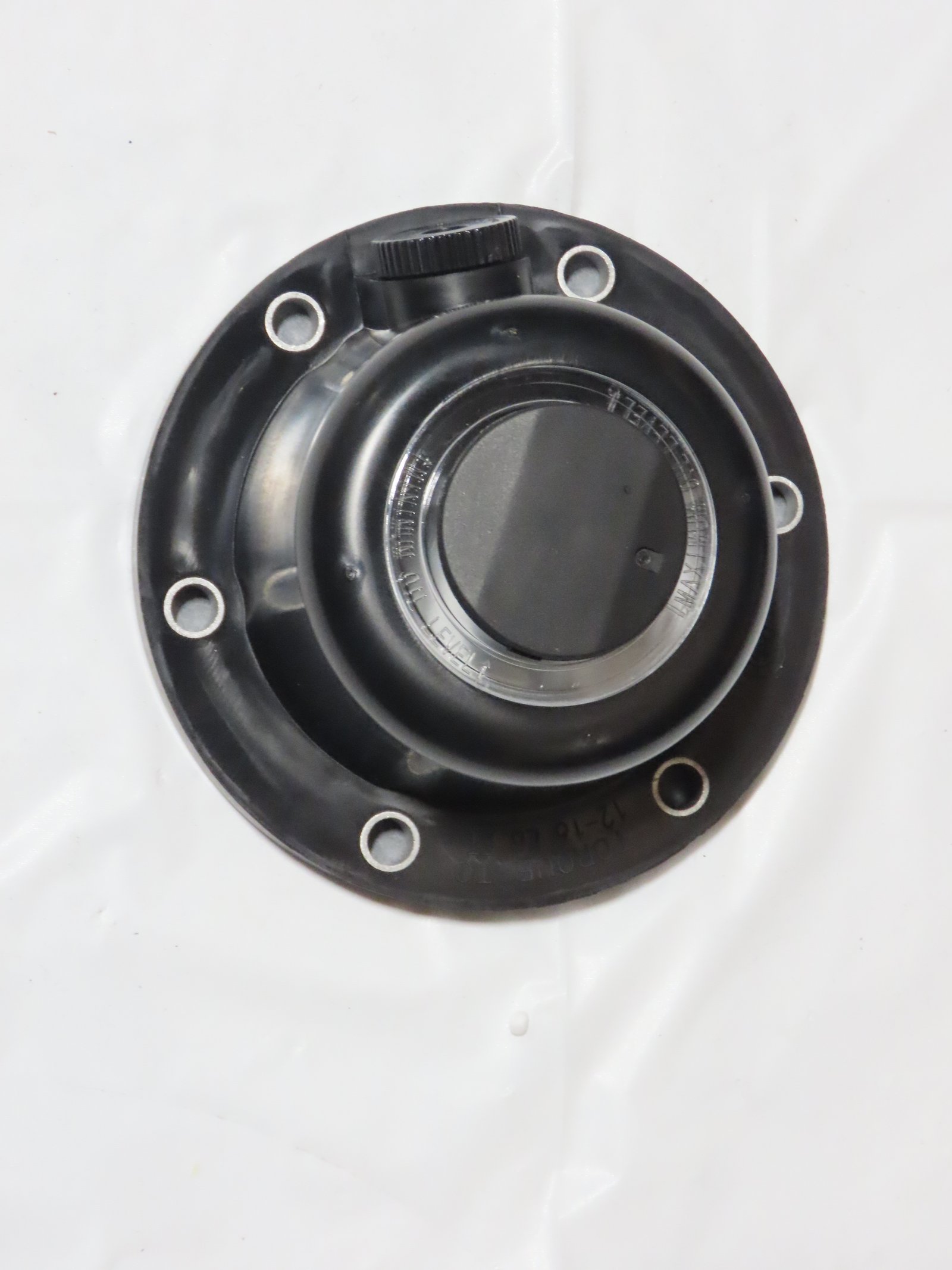 Cap Hub CR 1612